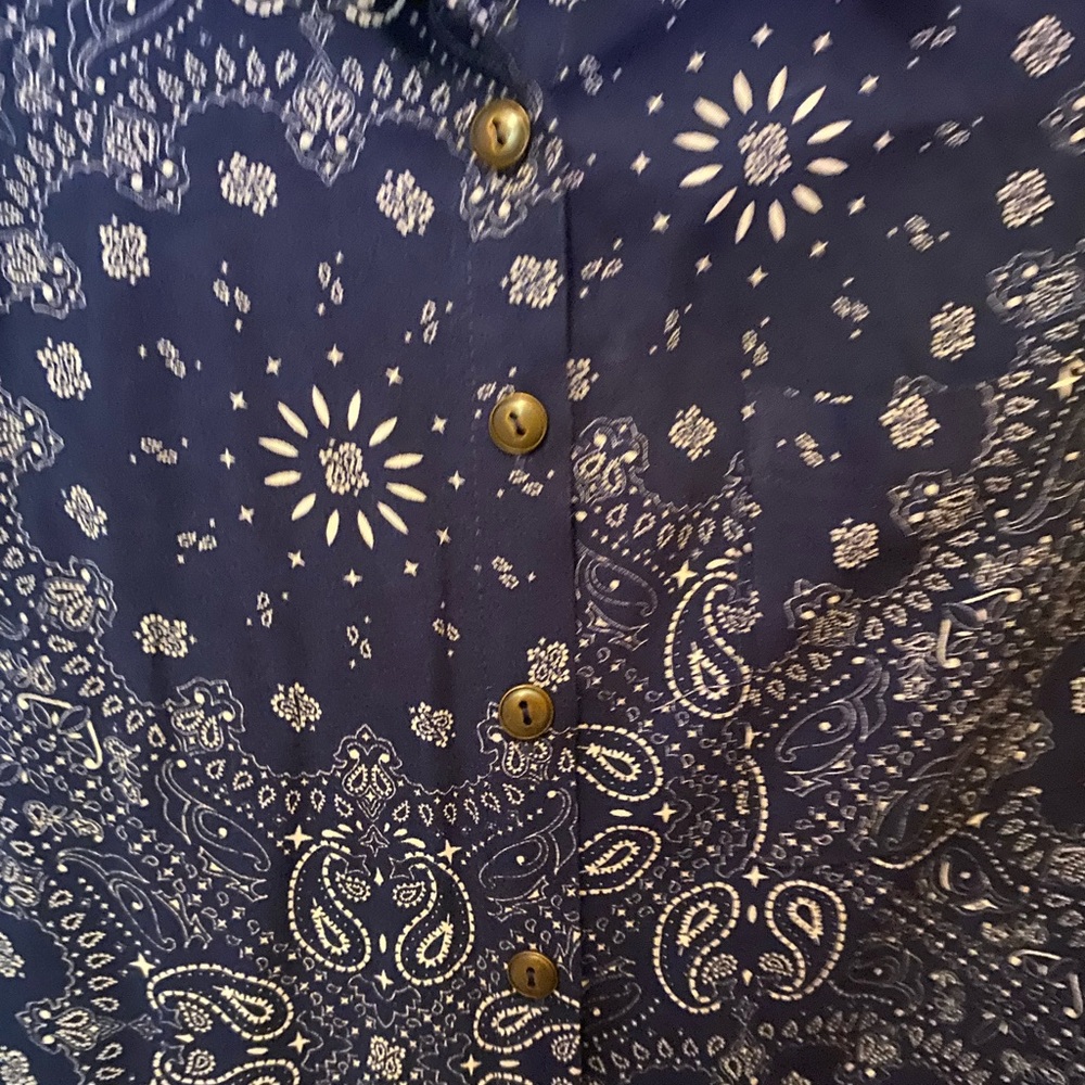 Navy pattern Buttoned Blouse - Picture 5 of 5